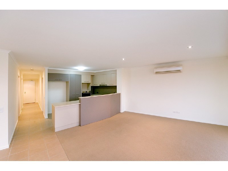 302/6 Victoria Parade, Rockhampton City QLD 4700
